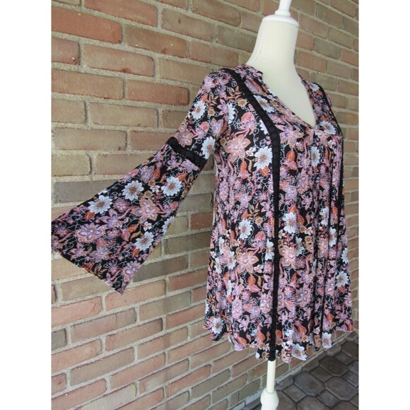 Altar'd State Floral Black Pink Babydoll Boho Mini Dress Bell Sleeve Size XS - Picture 1 of 15